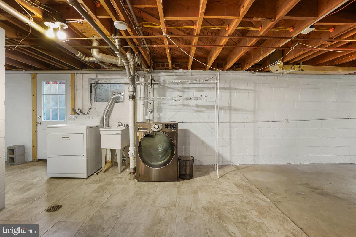 9411 Caroline Avenue Silver Spring, MD 20901 - Photo 26 of 32 Gallery Image 26
