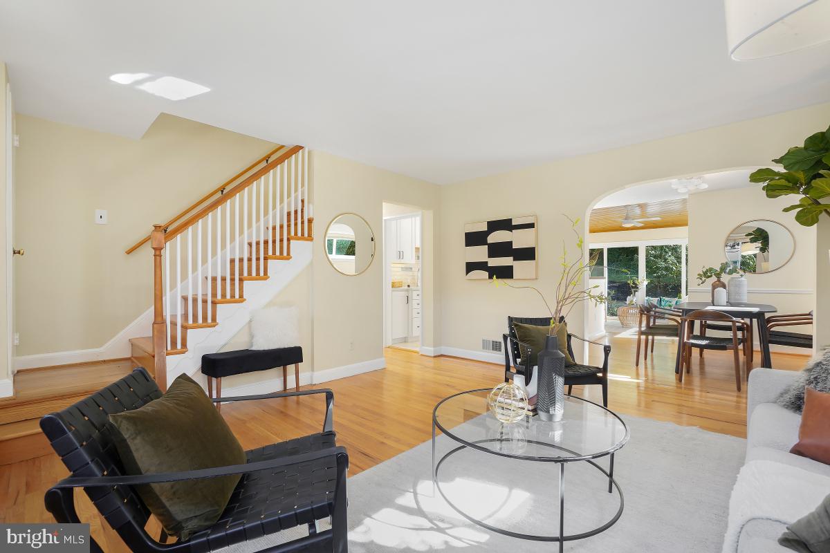 9411 Caroline Avenue Silver Spring, MD 20901 - Photo 6 of 32 Gallery Image 6