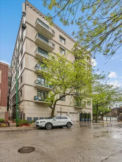 $630,000 | 680 North Green Street, Unit 605, Chicago, IL 60642