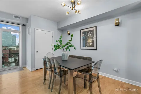 $630,000 | 680 North Green Street, Unit 605, Chicago, IL 60642