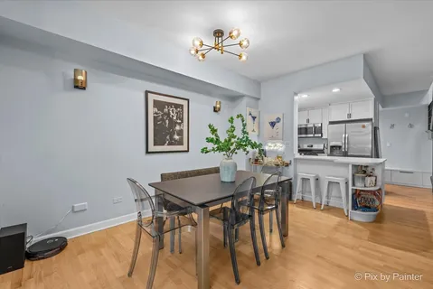 $630,000 | 680 North Green Street, Unit 605, Chicago, IL 60642