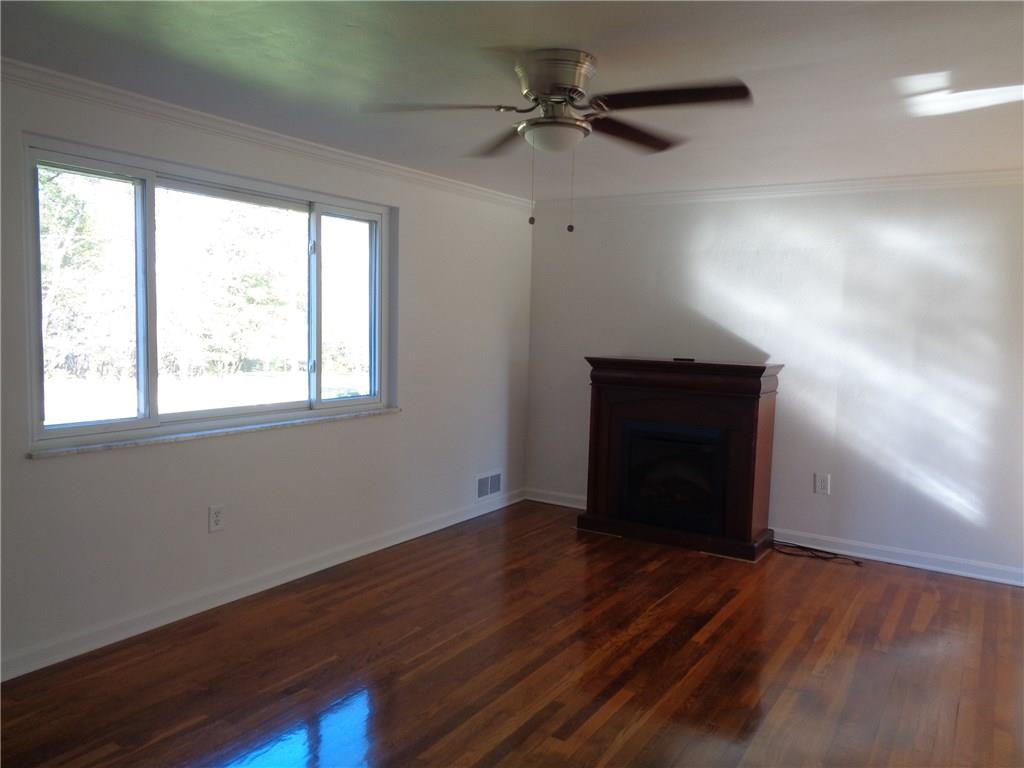 236 Ridgeway Drive Baden, PA 15005 - Photo 3 of 16