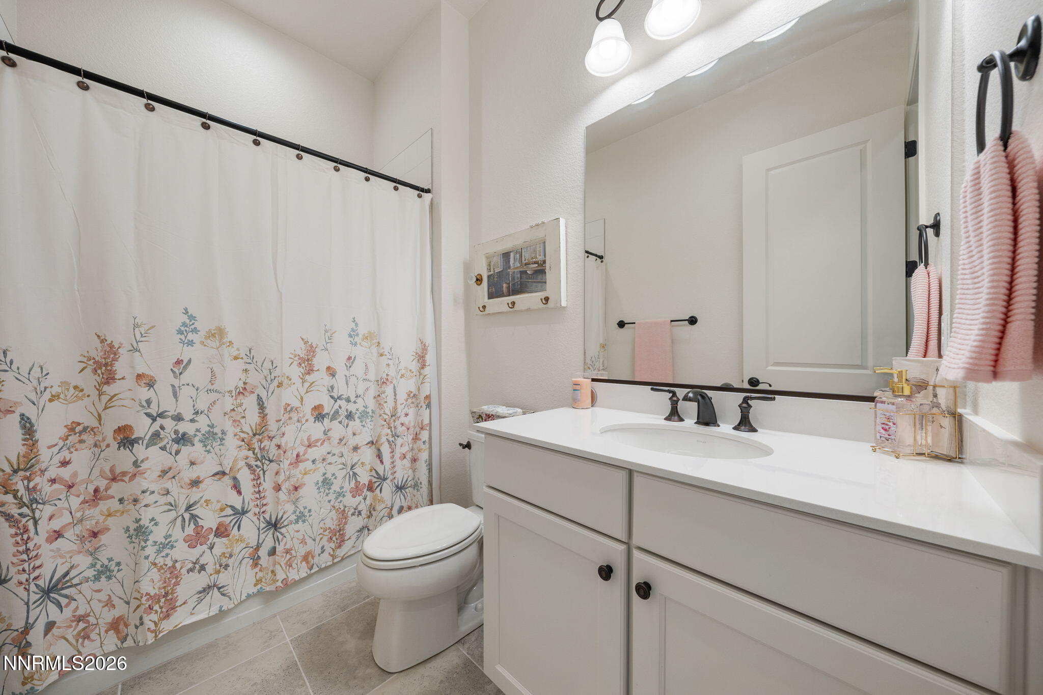2233 Paint Horse Drive Reno, NV 89521 - Photo 28 of 55 2nd bathroom