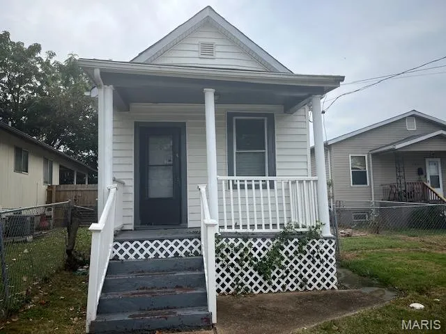 $103,500 | 9604 Gentry Avenue, St. Louis, MO 63125