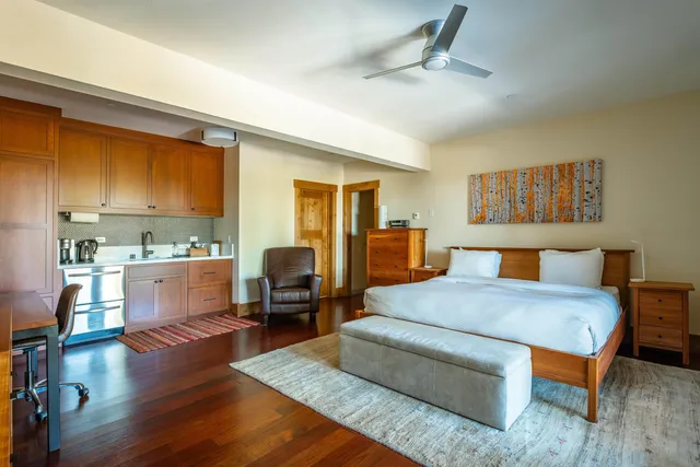 $5,900,000 | 2526 North Summit Place, Truckee, CA 96161