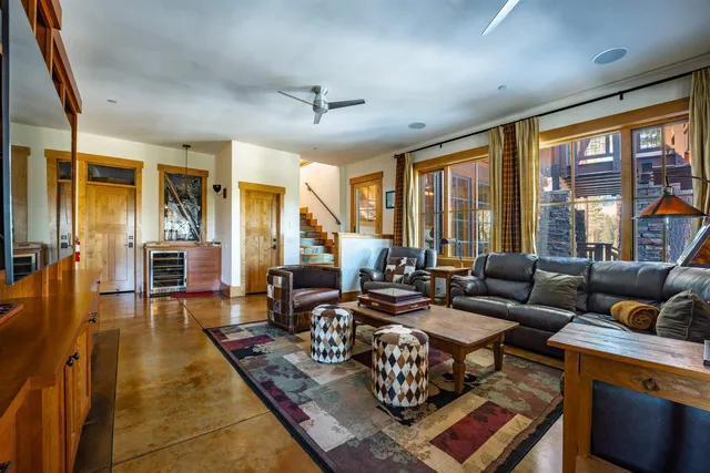 $5,900,000 | 2526 North Summit Place, Truckee, CA 96161