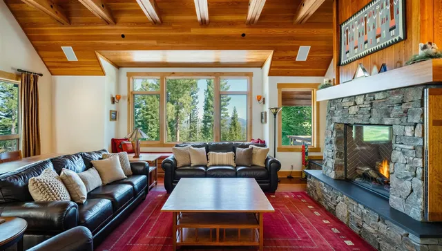$5,900,000 | 2526 North Summit Place, Truckee, CA 96161