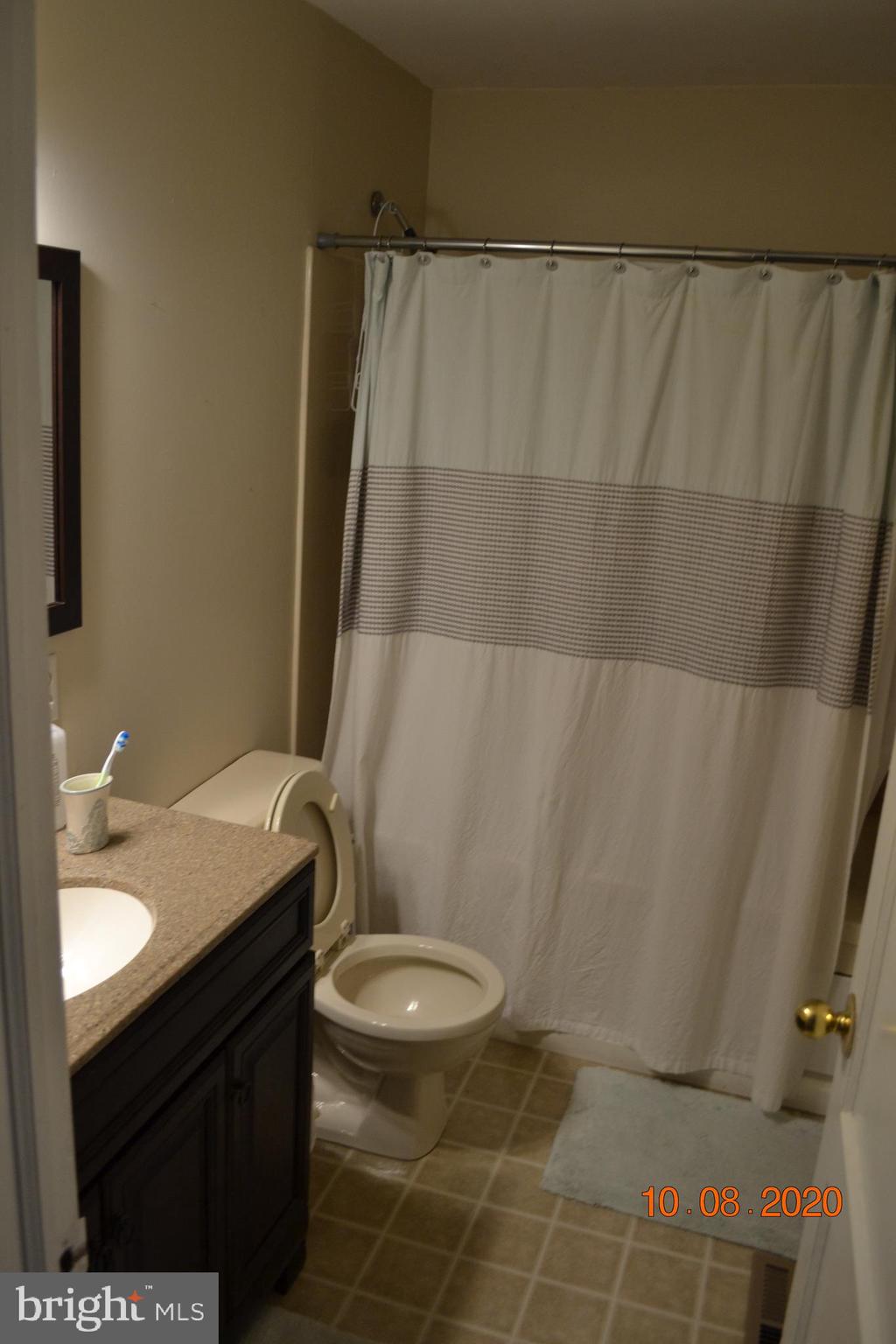 2215 Old Washington Road Westminster, MD 21157 - Photo 21 of 52 1st Floor Bath