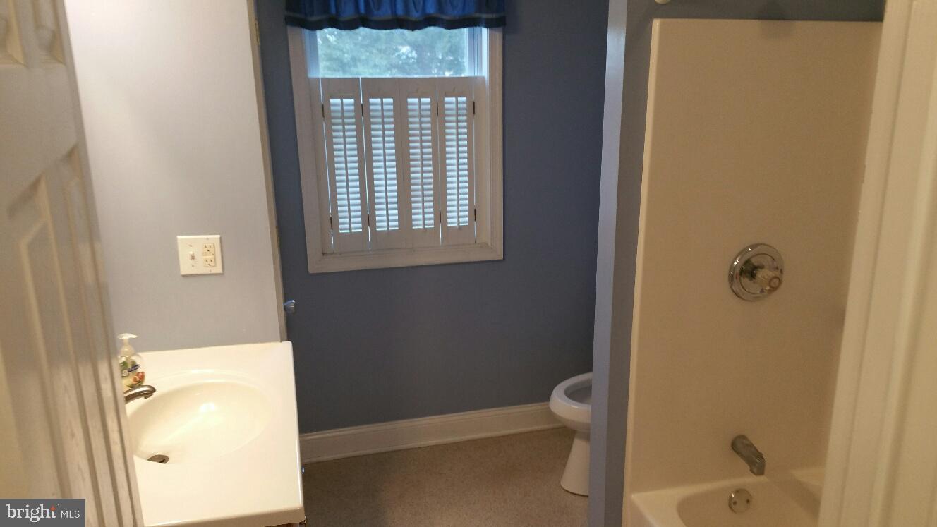 2215 Old Washington Road Westminster, MD 21157 - Photo 26 of 52 2nd Floor Bath