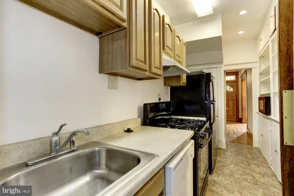 $3,300 | 1015 Quebec Place Northwest, Washington, DC 20010