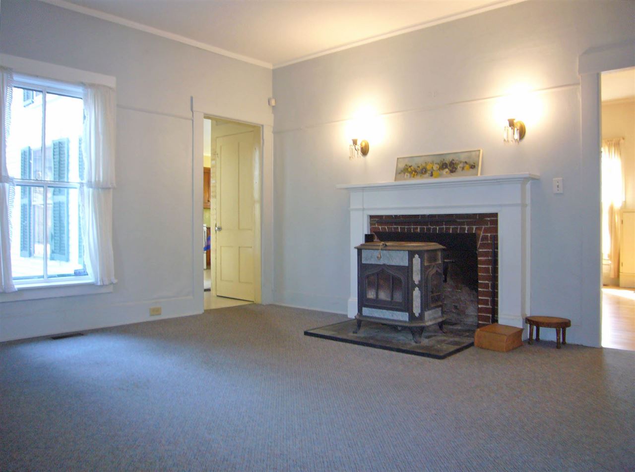 192 Western Avenue Brattleboro, VT 05301 - Photo 8 of 24