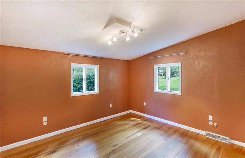 217 Oak Road Pittsburgh, PA 15239 - Photo 14 of 25 Bedroom 2 with a vaulted ceiling!