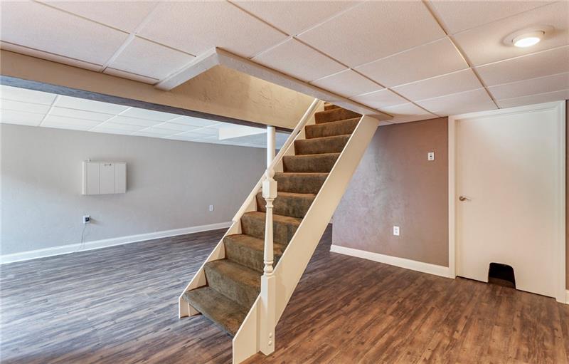 217 Oak Road Pittsburgh, PA 15239 - Photo 20 of 25 Finished gameroom!