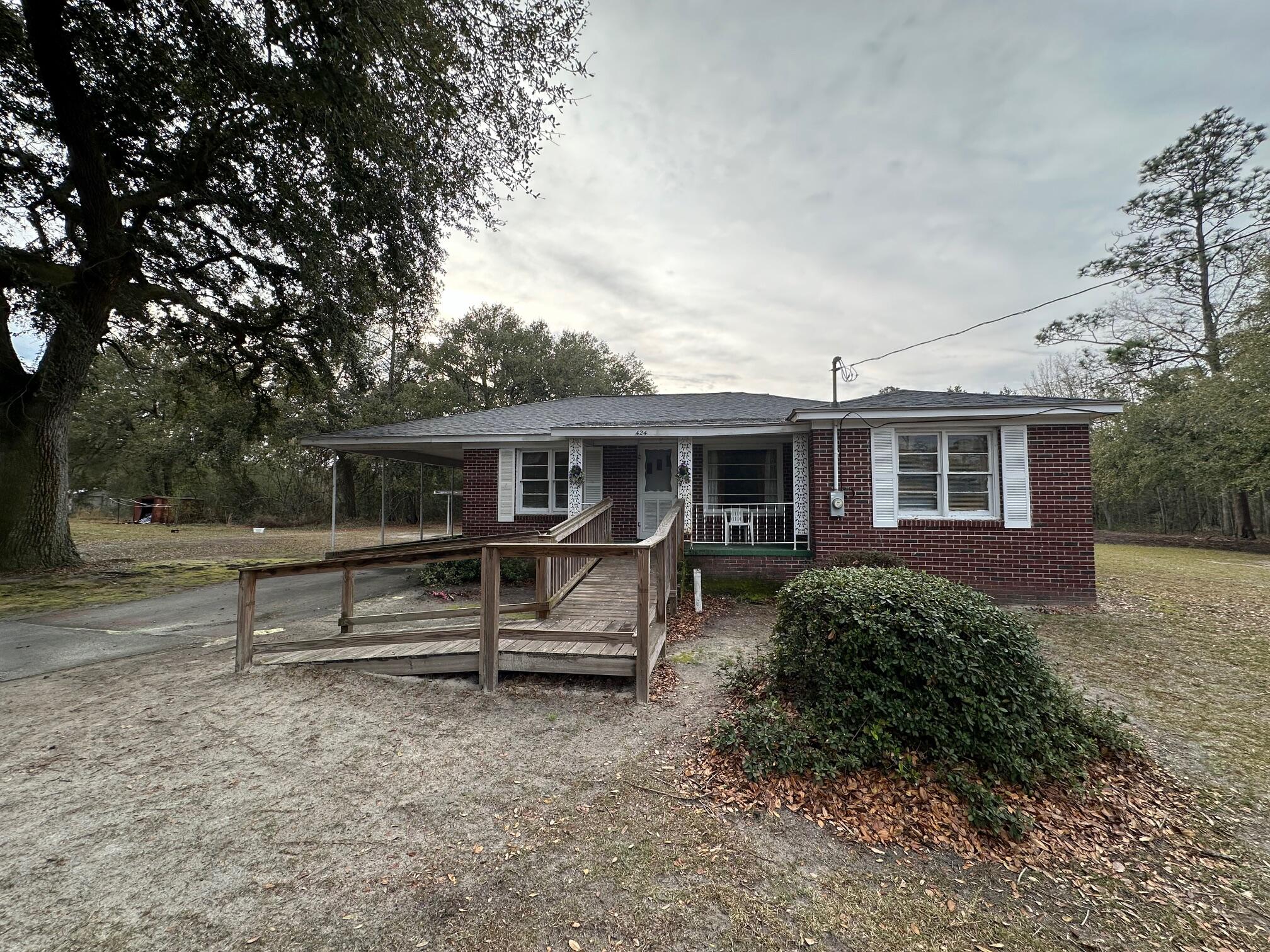 424 Sandhill Road Dorchester, SC 29437 - Photo 3 of 27 Handicap Ramp in front