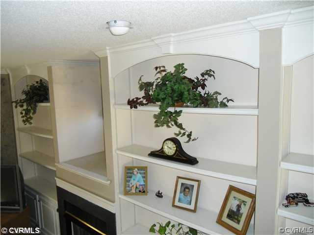 12203 River Road Chesterfield, VA 23838 - Photo 3 of 10 a view of living room with furniture and decor