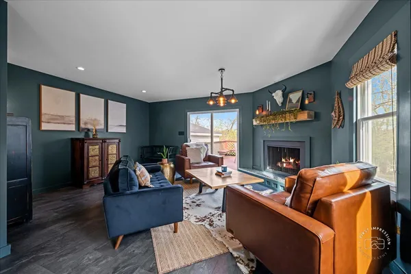 $410,000 | 304 South Water Street, Batavia, IL 60510