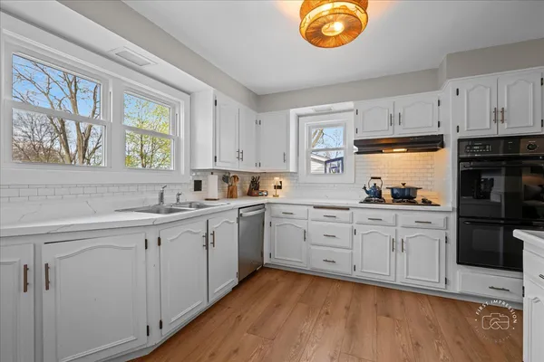 $410,000 | 304 South Water Street, Batavia, IL 60510