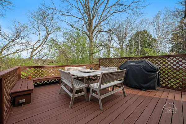 $410,000 | 304 South Water Street, Batavia, IL 60510