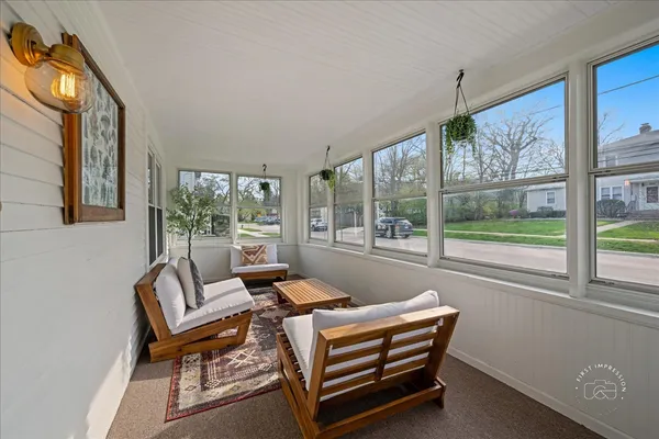 $410,000 | 304 South Water Street, Batavia, IL 60510