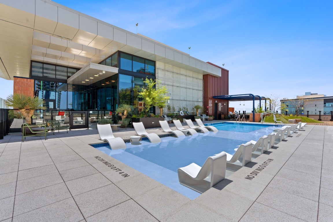 84 East Avenue, Unit 3404 Austin, TX 78701 - Photo 26 of 40 a view of a lobby with furniture