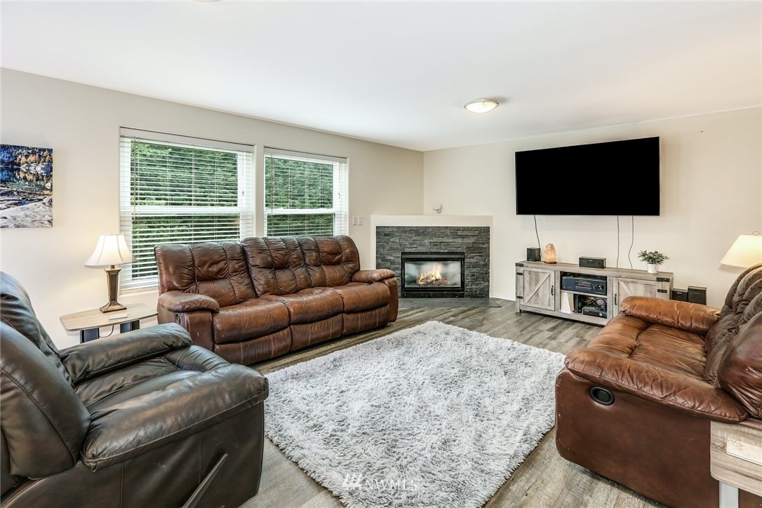 19603 9th Drive Southeast Bothell, WA 98012 - Photo 15 of 29 Gallery Image 15