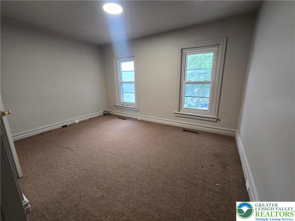 407 North 4th Street Allentown, PA 18102 - Photo 8 of 12