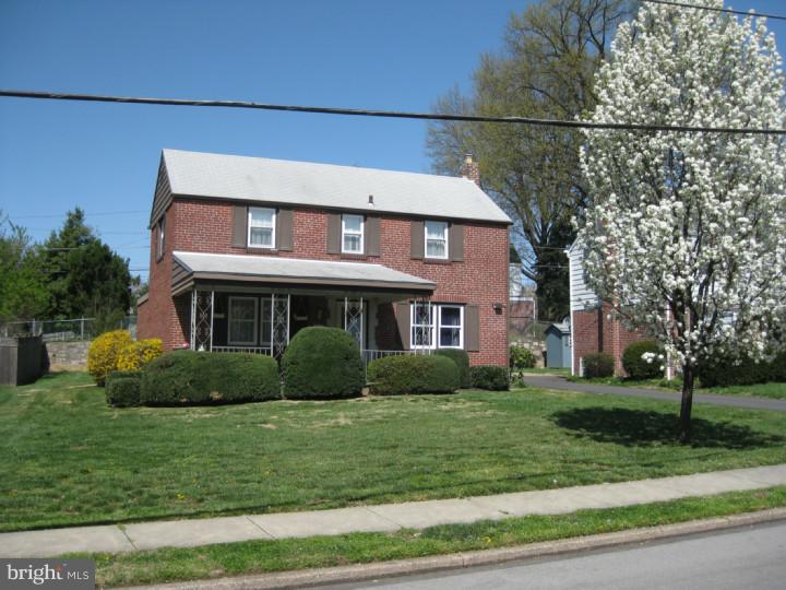 406 Devon Road Havertown, PA 19083 - Photo 1 of 15