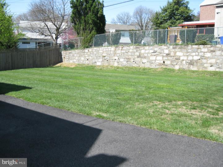 406 Devon Road Havertown, PA 19083 - Photo 14 of 15