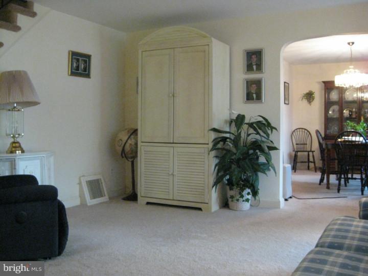 406 Devon Road Havertown, PA 19083 - Photo 6 of 15