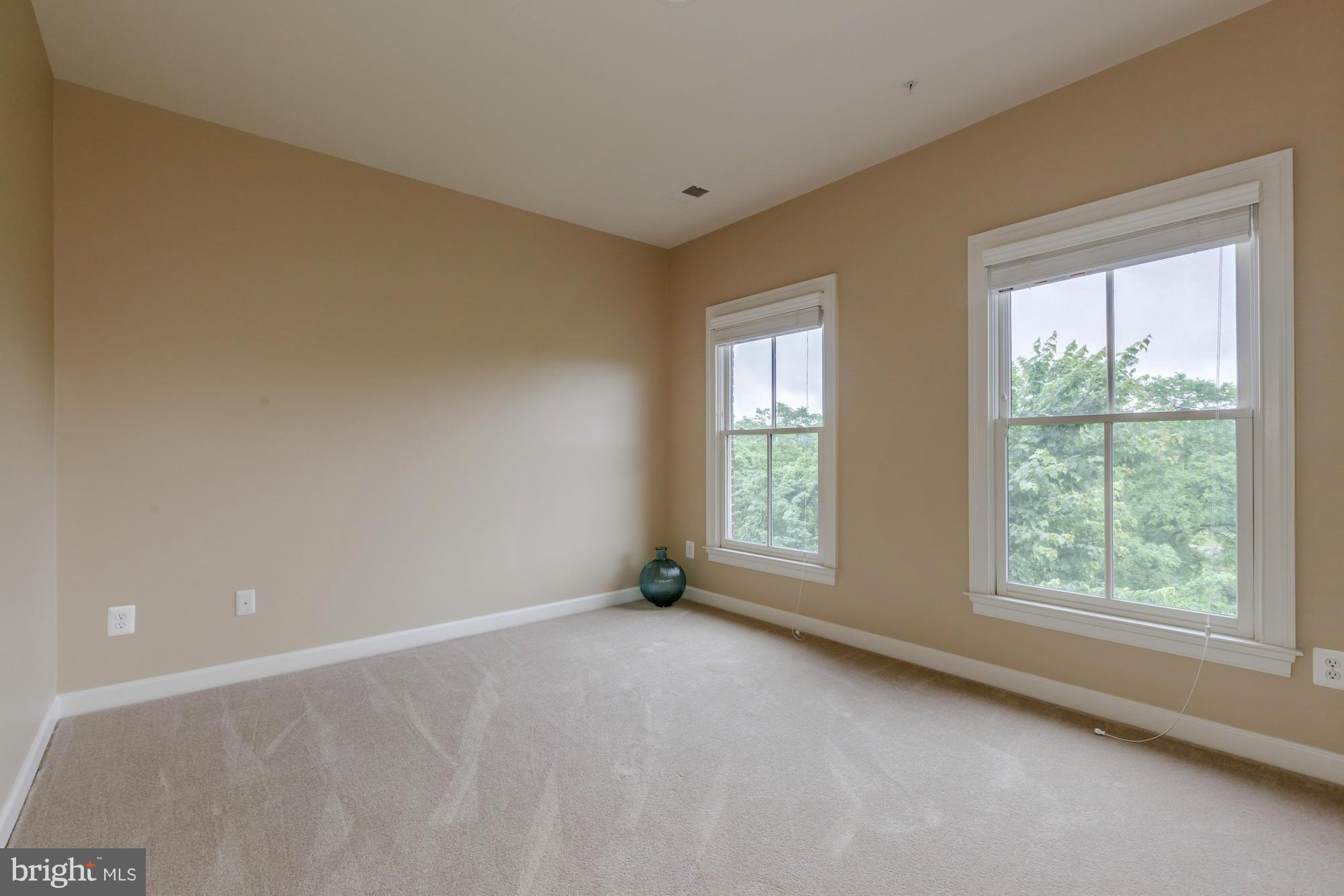 1718 Carpenter Road Alexandria, VA 22314 - Photo 19 of 28 Bedroom
