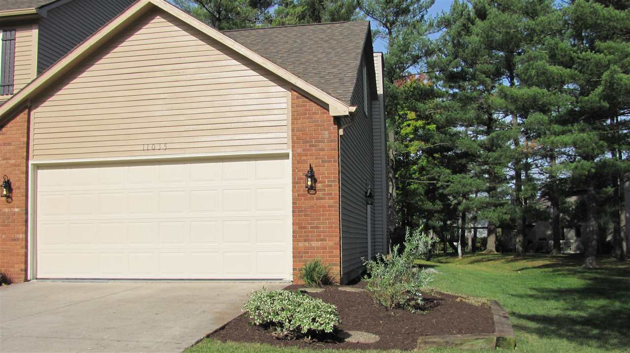 11035 Spring Oak Road Fort Wayne, IN 46845 - Photo 2 of 22