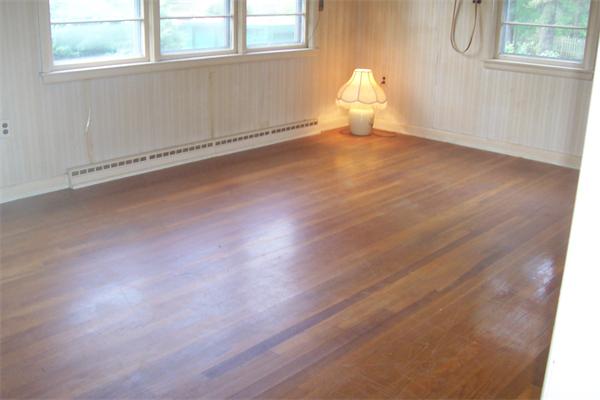 22 Lawrence Road Halifax, MA 02338 - Photo 3 of 30 Gallery Image 3
