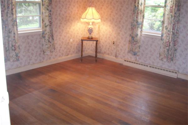 22 Lawrence Road Halifax, MA 02338 - Photo 4 of 30 Gallery Image 4