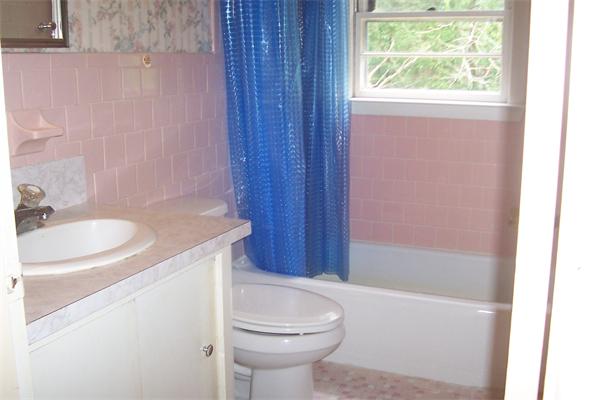 22 Lawrence Road Halifax, MA 02338 - Photo 10 of 30 Gallery Image 10