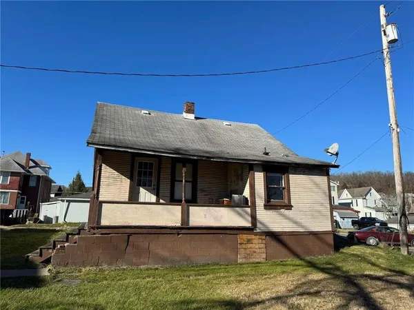$30,000 | 220 East Jackson Street, Houston, PA 15342