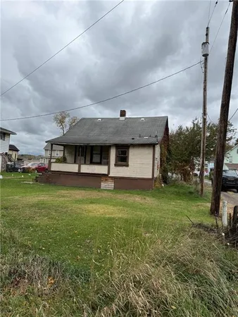 $30,000 | 220 East Jackson Street, Houston, PA 15342