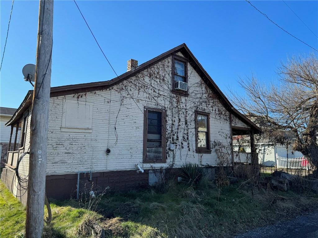 220 East Jackson Street Houston, PA 15342 - Photo 6 of 10 Front Building