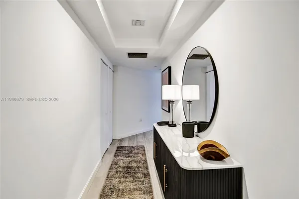 $5,900 | 45 Southwest 9th Street, Unit 2001, Miami, FL 33130