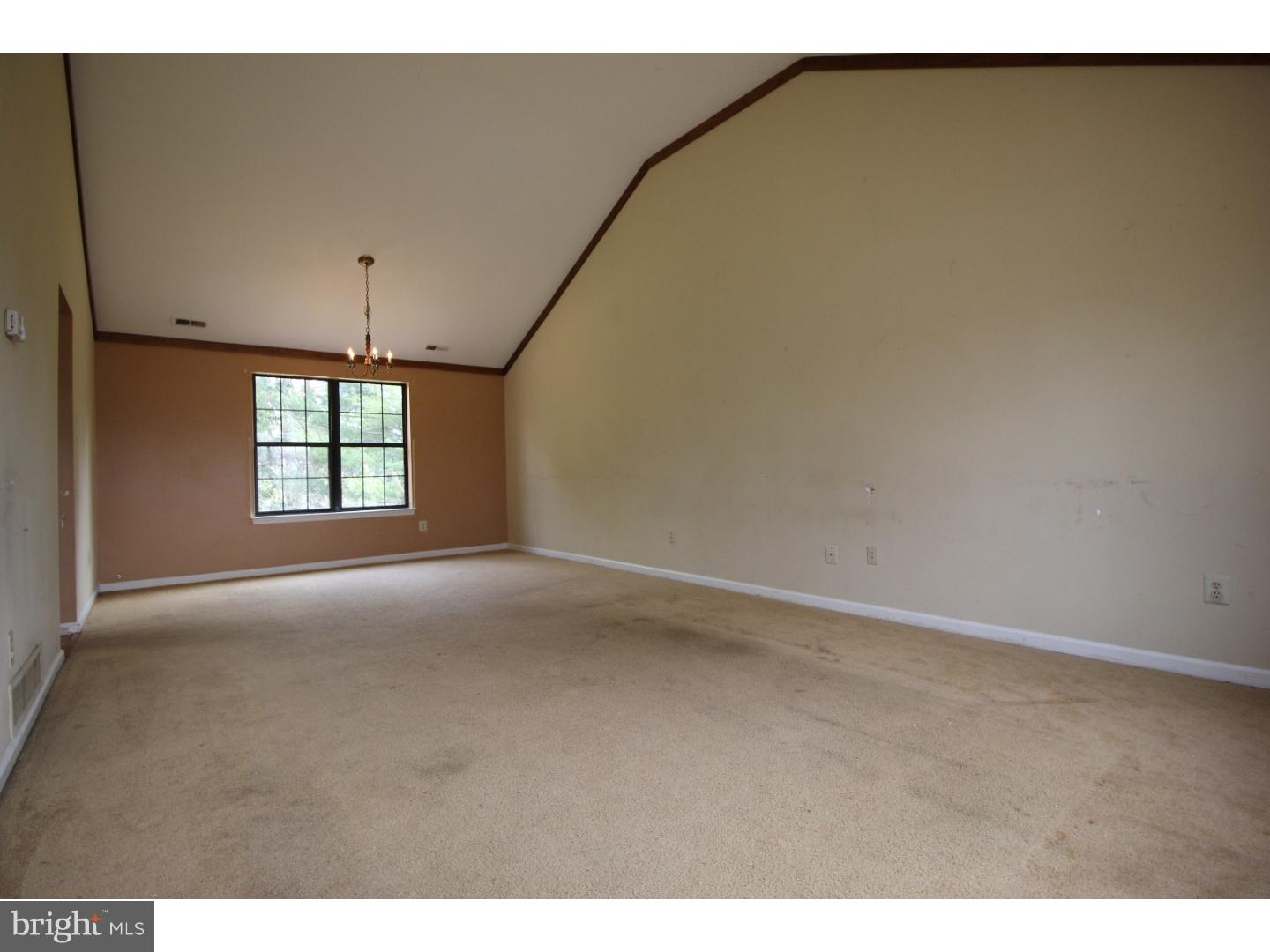1141 Valley Road Warminster, PA 18974 - Photo 4 of 19 Gallery Image 4