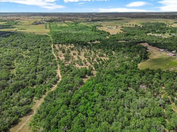 $750,000 | 480 Grandpa Road, Lockhart, TX 78644