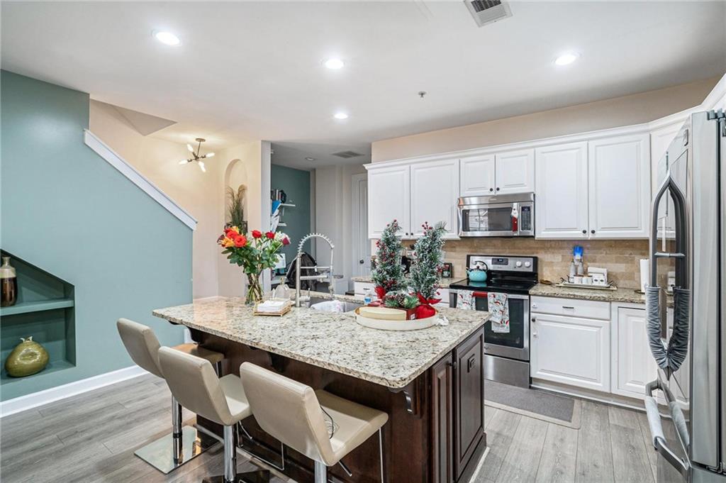 6084 Holly Park Lane Southeast Mableton, GA 30126 - Photo 12 of 30