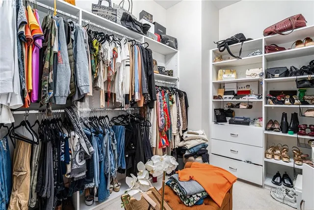 $399,999 | 6084 Holly Park Lane Southeast, Mableton, GA 30126