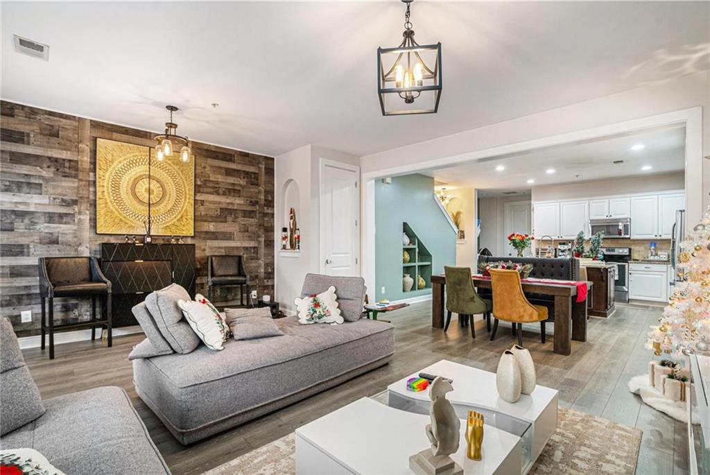 6084 Holly Park Lane Southeast Mableton, GA 30126 - Photo 7 of 30