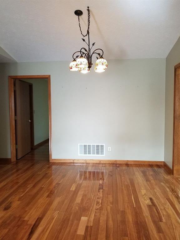 5673 Misty Ridge Drive Indianapolis, IN 46237 - Photo 8 of 13 Gallery Image 8