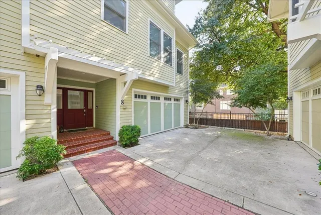 $4,700 | 2608 Thomas Avenue, Unit 8, Dallas, TX 75204