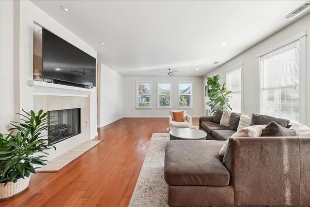 $4,700 | 2608 Thomas Avenue, Unit 8, Dallas, TX 75204