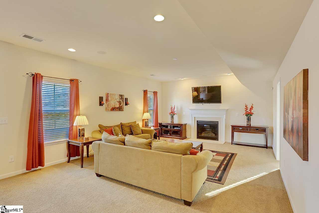 4 Neves Drive Greenville, SC 29607 - Photo 11 of 36 Gallery Image 11