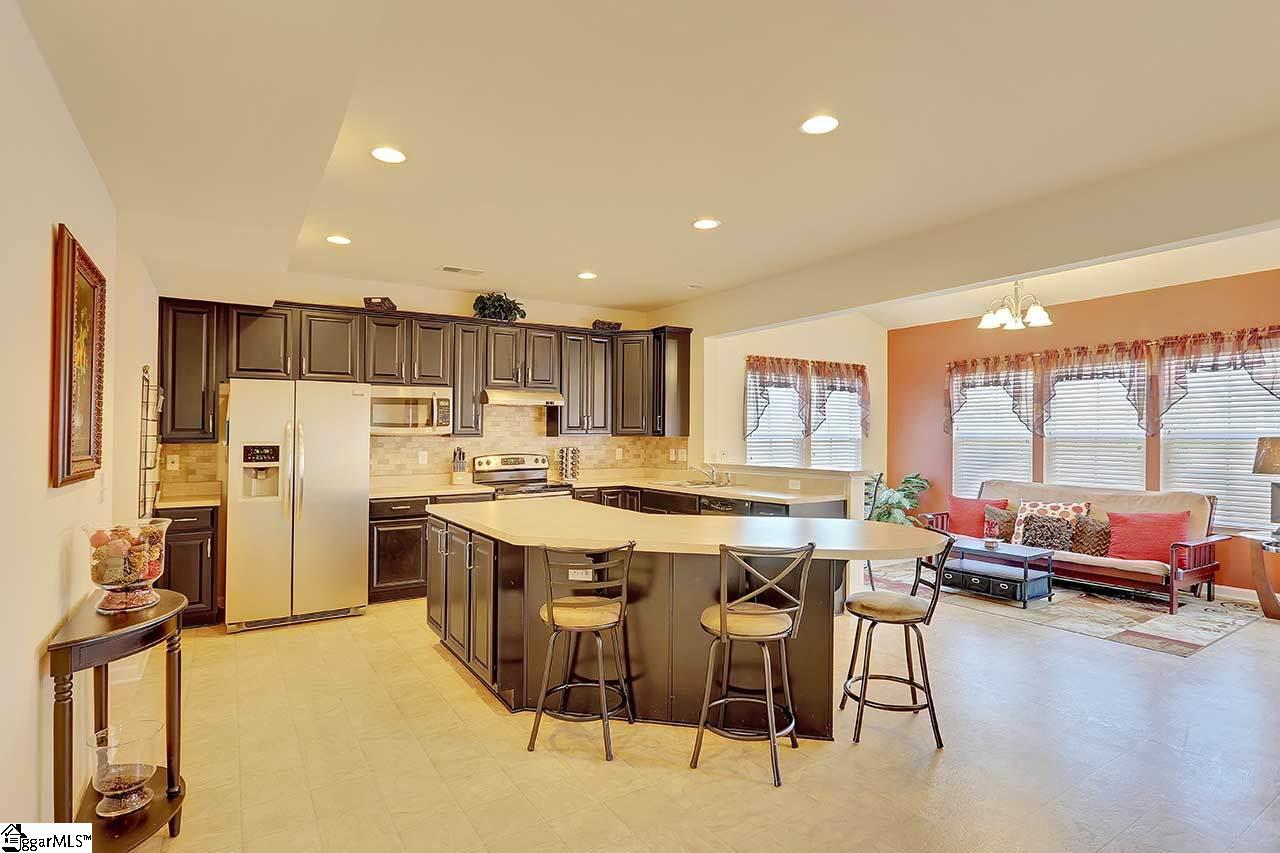4 Neves Drive Greenville, SC 29607 - Photo 14 of 36 Gallery Image 14