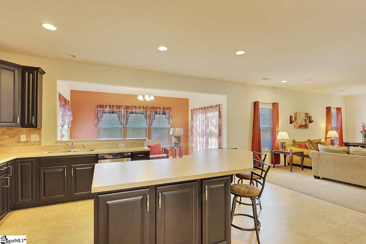4 Neves Drive Greenville, SC 29607 - Photo 16 of 36 Gallery Image 16