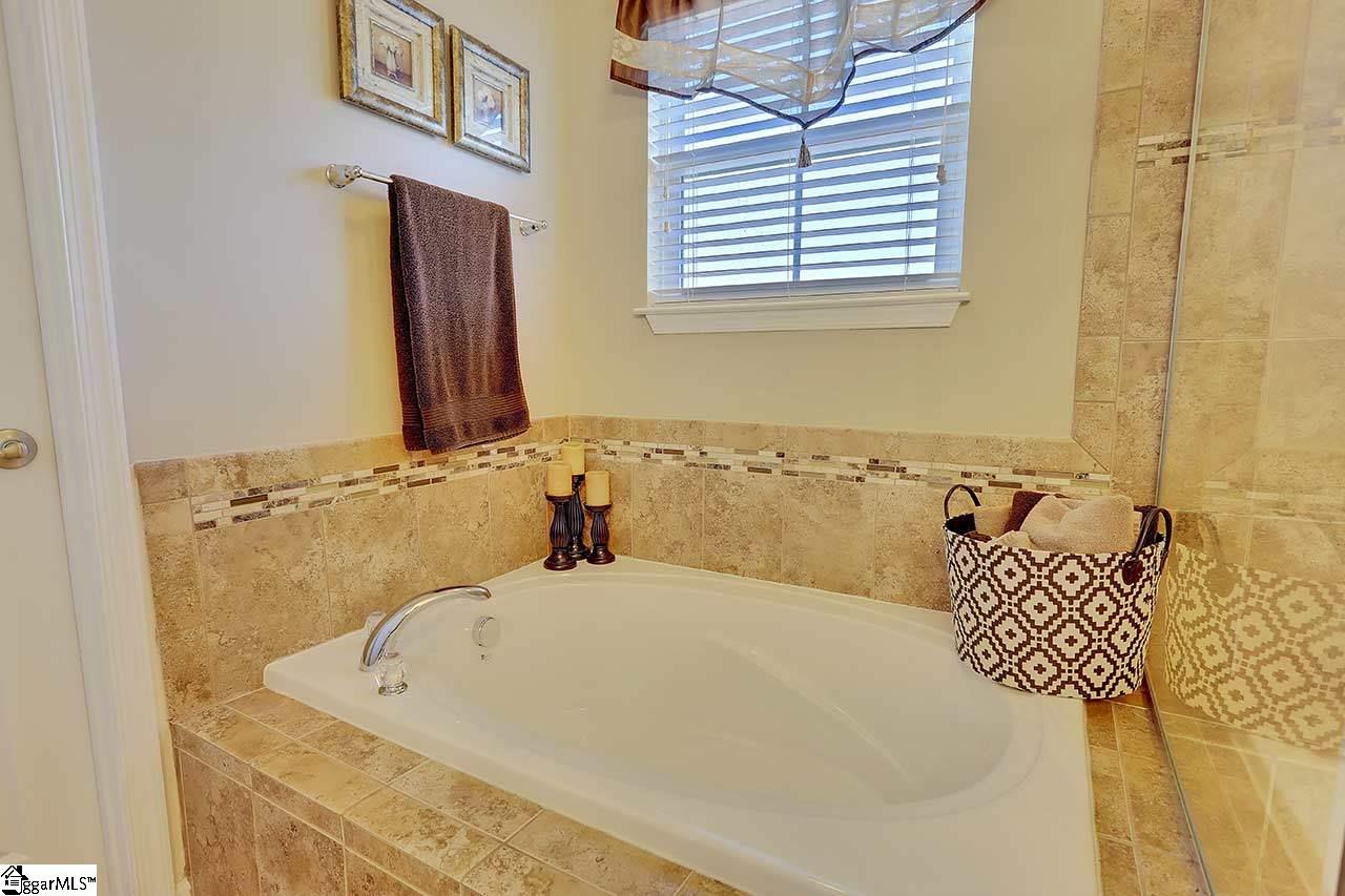 4 Neves Drive Greenville, SC 29607 - Photo 27 of 36 Gallery Image 27